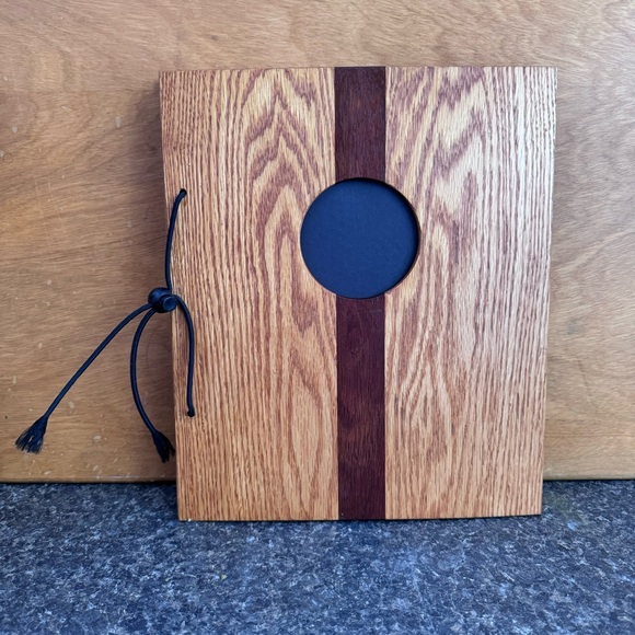Red Oak and Makore Wood Photo Album With Cutout - Picture 5 of 5